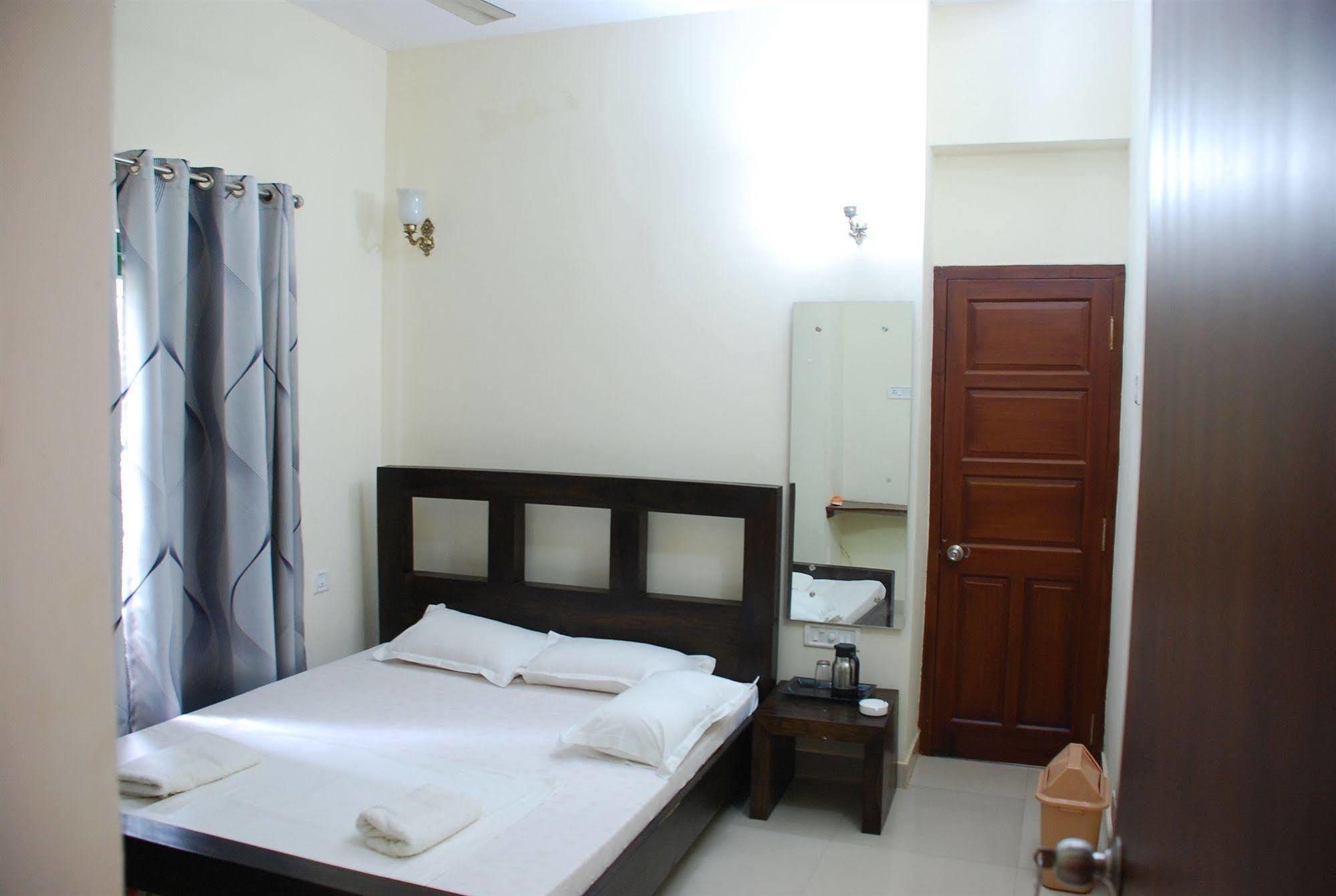Oyo Home 63551 Pleasant Stay Near Fort Kochi Beach Eksteriør bilde
