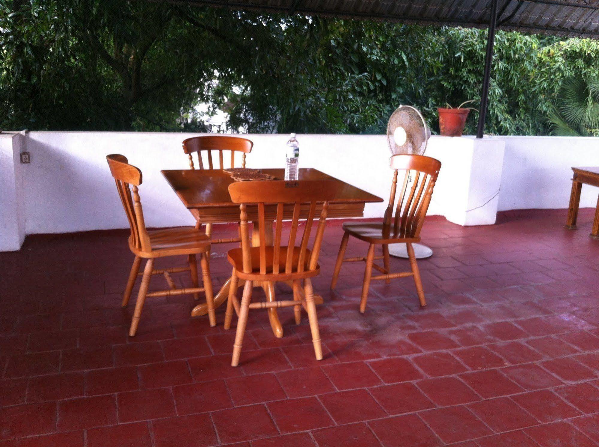 Oyo Home 63551 Pleasant Stay Near Fort Kochi Beach Eksteriør bilde