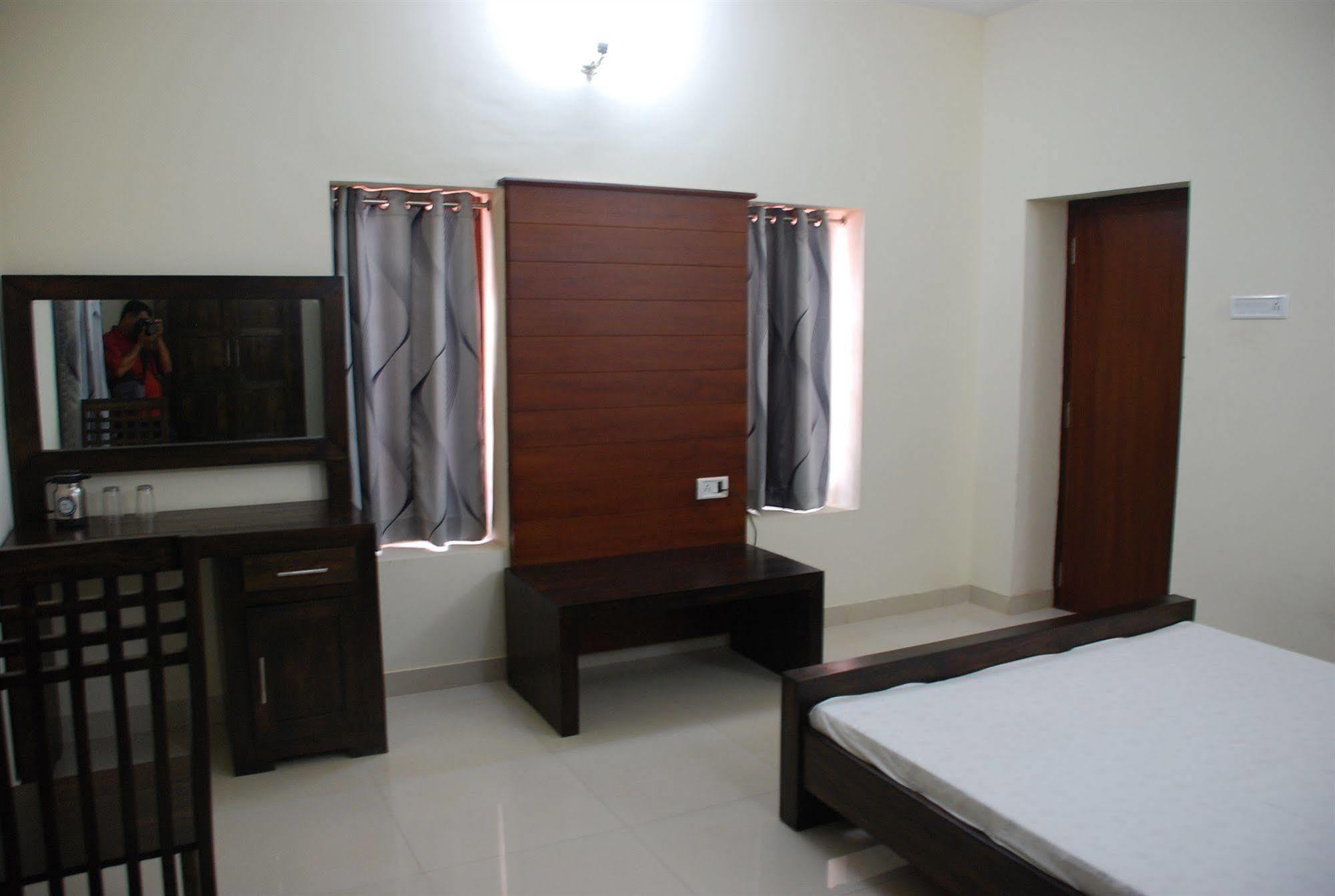 Oyo Home 63551 Pleasant Stay Near Fort Kochi Beach Eksteriør bilde