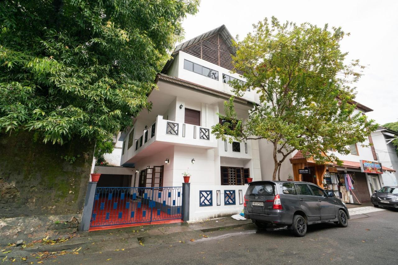 Oyo Home 63551 Pleasant Stay Near Fort Kochi Beach Eksteriør bilde