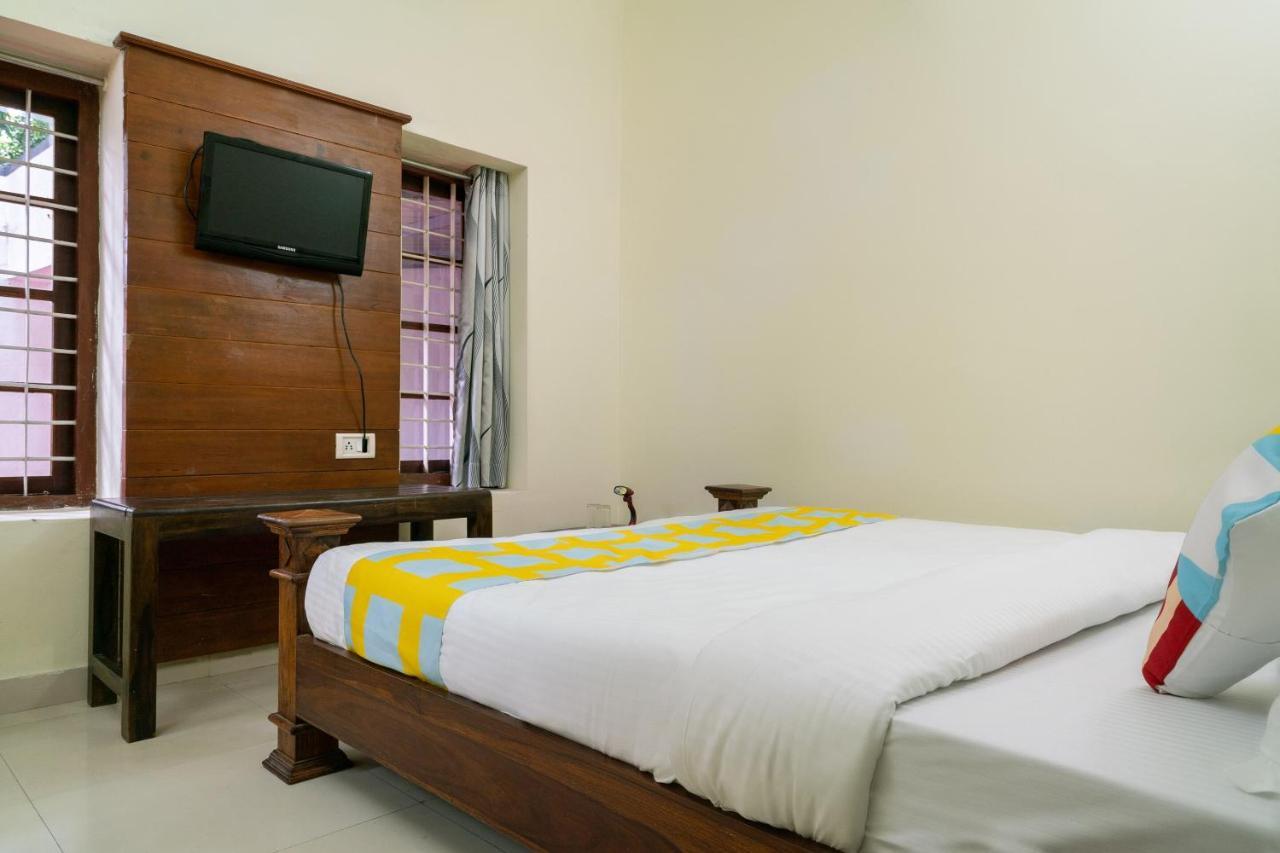 Oyo Home 63551 Pleasant Stay Near Fort Kochi Beach Eksteriør bilde